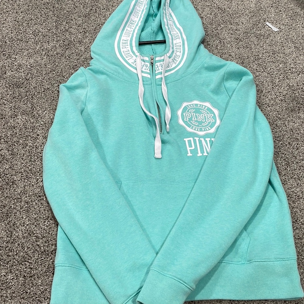 teal pink hoodie In great condition size medium